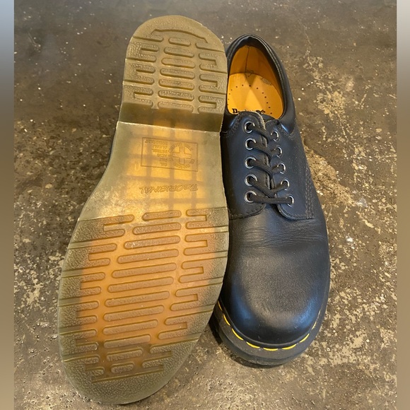 Dr. Martens Oxford Shoe - Picture 2 of 7